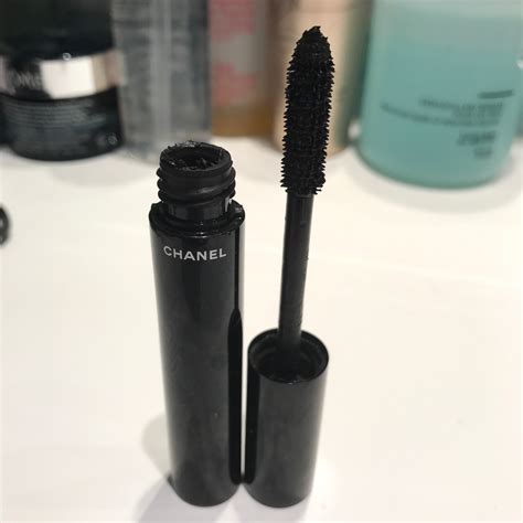 chanel le volume de chanel mascara|chanel le volume mascara review.